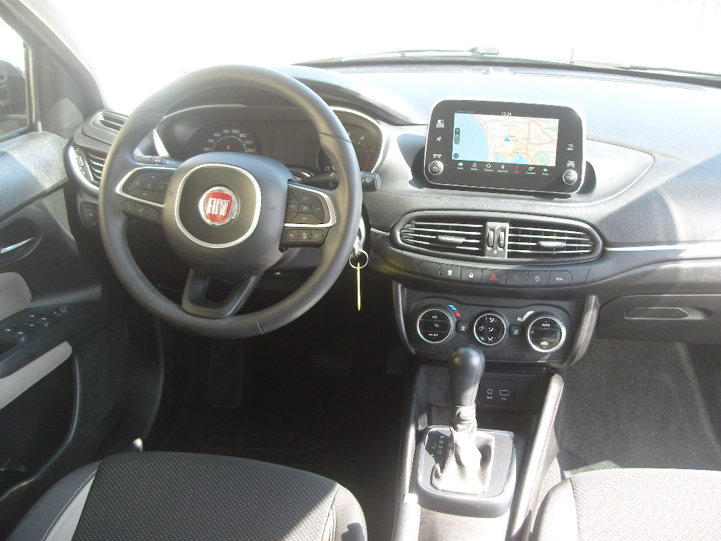 FIAT TIPO 1.6 MJ 120CV LOUNGE AUTOMATICA - Clicca l'immagine per chiudere